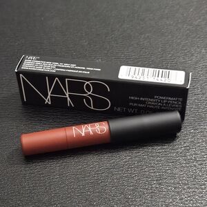 NARS Powermatte High Intensity Lip Pencil Crayon In Walkyrie 180- Soft Brown